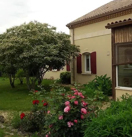 MAISON d'Hôtes AFRIKA du QUEYROUX , petit gite en campagne proche BERGERAC, 1 seul animal accepté sur demande 3*